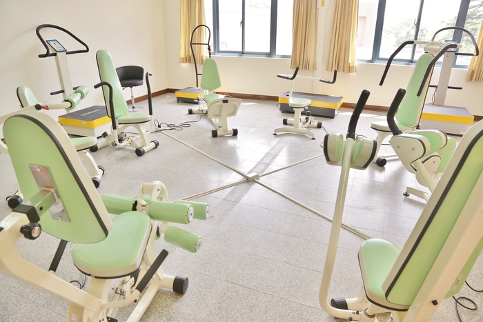 主動運動室 Active Exercise Room-《環狀等速運動區》圖片